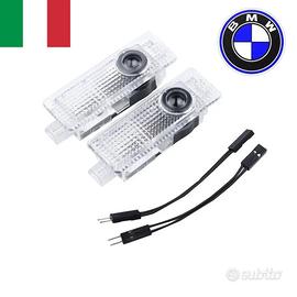 2X PROIETTORI LUCI LED SOTTOPORTA LOGO BMW