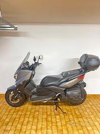 YAMAHA XMAX 400