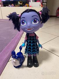 Bambola Vampirina con movimento