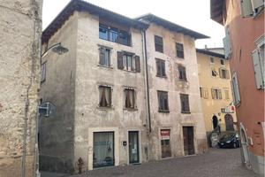 Casa Beccara piazza della Torre