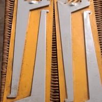 staffe metallo 20cm  x mensole