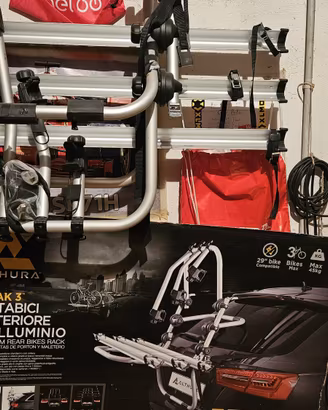 portabici posteriore Althura Tweak 3 per tre bici 