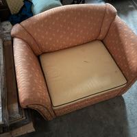 Poltrona con cassetto