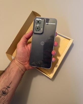 Motorola Moto G35 5G – NUOVO SIGILLATO – Garanzia