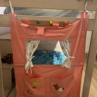 Teatrino per marionette di stoffa