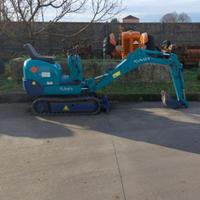 MINIESCAVATORE KUBOTA K-008