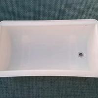 vasca bianca da esterno