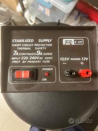 Alimentatore stabilizzatore 220V