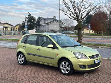 Ford Fiesta 1.4 TDCi 5p. Ghia