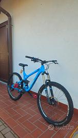 bicicletta commencal MetaAM 