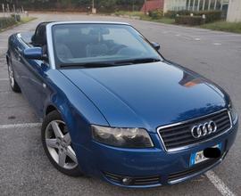 AUDI A4 cabrio 2.4 V6 30V automatica - 2004