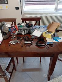 play station e numerosi accessori, cuffie...ecc