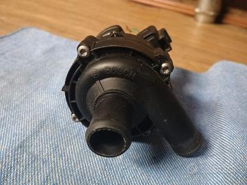 pompa acqua elettrica Bosch 12v 