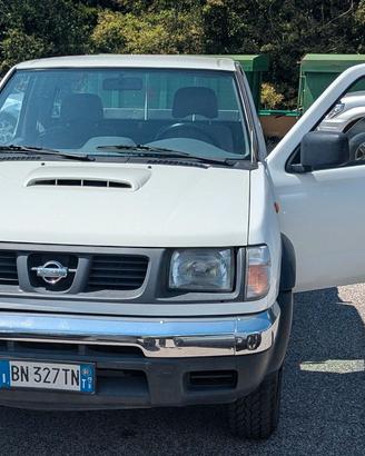 NISSAN KING CAB 2.5 TDI