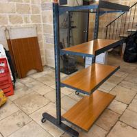 Scaffalatura per arredo negozio
