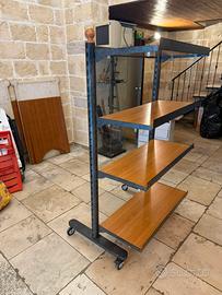 Scaffalatura per arredo negozio