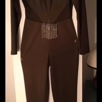 tuta nera in jersey con strass 