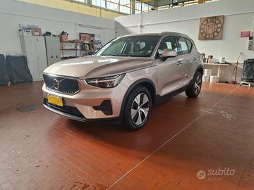 Volvo XC40 B3 automatico Ultimate Bright