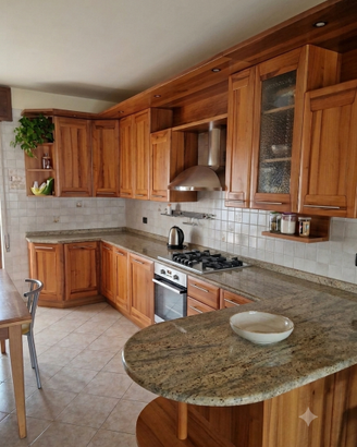 Cucina Completa in Legno Massello