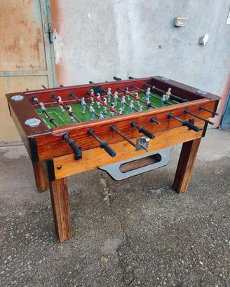 antico CALCIOBALILLA in legno e ferro