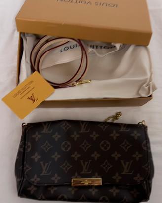Pochette con tracolla