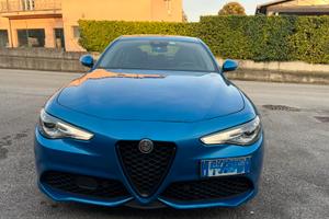 Alfa Giulia 280 CV AT8 Q4 Veloce
