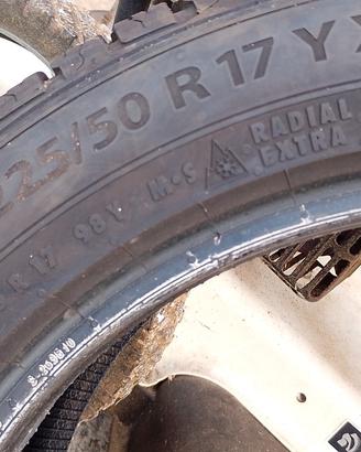 Coppia pneumatici Barum 225/50/R17 98Y (XL)