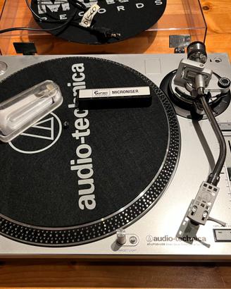 Giradischi professionale Audio Technica + testina