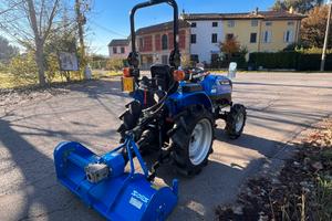 Trattore SOLIS + Trincia