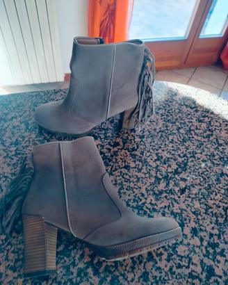 25€ tronchetti con frange nuovi n40.