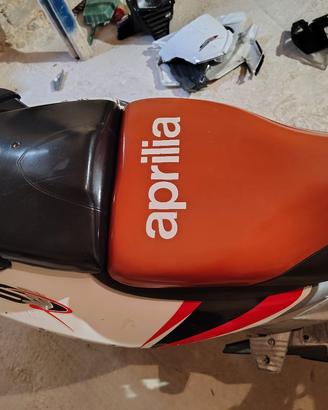 Sella compresa di base per Aprilia SR 50