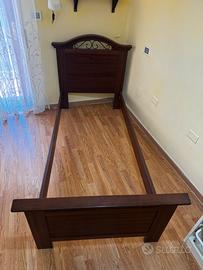 Letto singolo in legno massello
