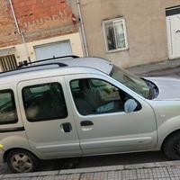 Renault Kangoo grigia anno 2005