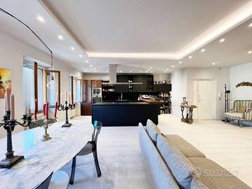 Appartamento di 125 m² con 4 locali e box auto a A