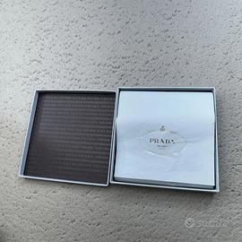 Scatole originali di brand di lusso