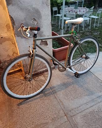 bici a scatto fisso 