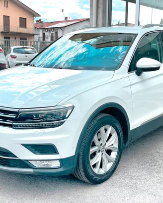 Volkswagen Tiguan 2.0 TDI SCR 4MOTION Executive Bl