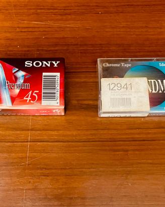 Videocassetta Sony VHS-C  EC-45 Vg nuova+omaggio