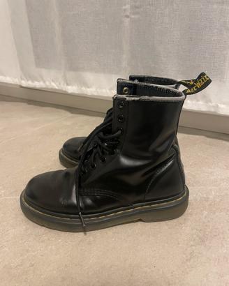 Dr. martens modello 1460