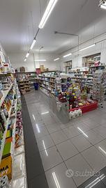 Attività commercile detersivi e casalinghi