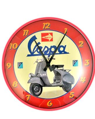 Orologio da parete Vespa 125. Metallo rosso.