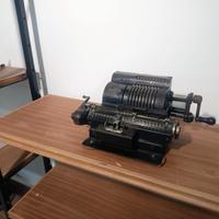 Calcolatrice Meccanica anni '20