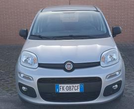 FIAT. NEW PANDA LOUNGE 1.3 DIESEL COMANDI AL VOLAN