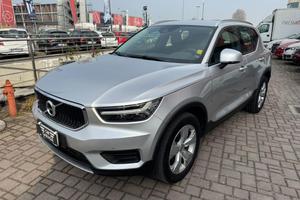 VOLVO XC40 D3 AWD Momentum
