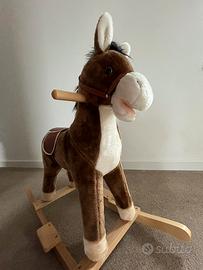 Cavallo a dondolo