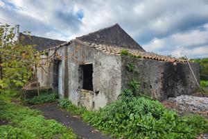 Rustico 100 mq Con Giardino Pozzillo