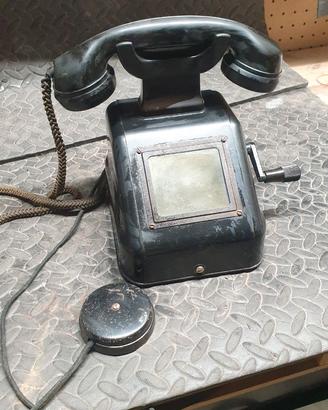 Telefono Antico a Manovella
