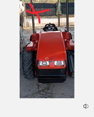 trattore agricolo 