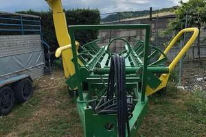 Rimorchio caricarotopresse