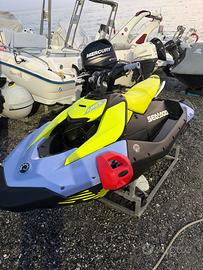Sea-Doo Spark Trixx 3 Posti anno 2025 (40 ore)